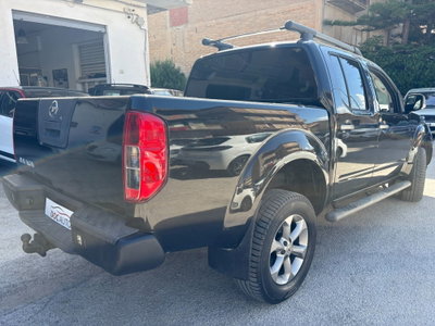 Nissan Navara 2.5 dCi 4 porte Double Cab LE (6)