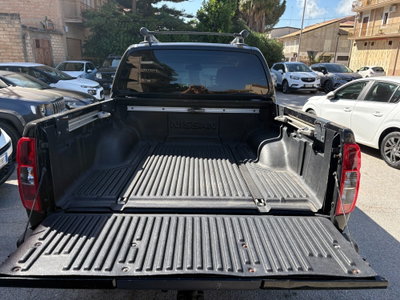 Nissan Navara 2.5 dCi 4 porte Double Cab LE (7)