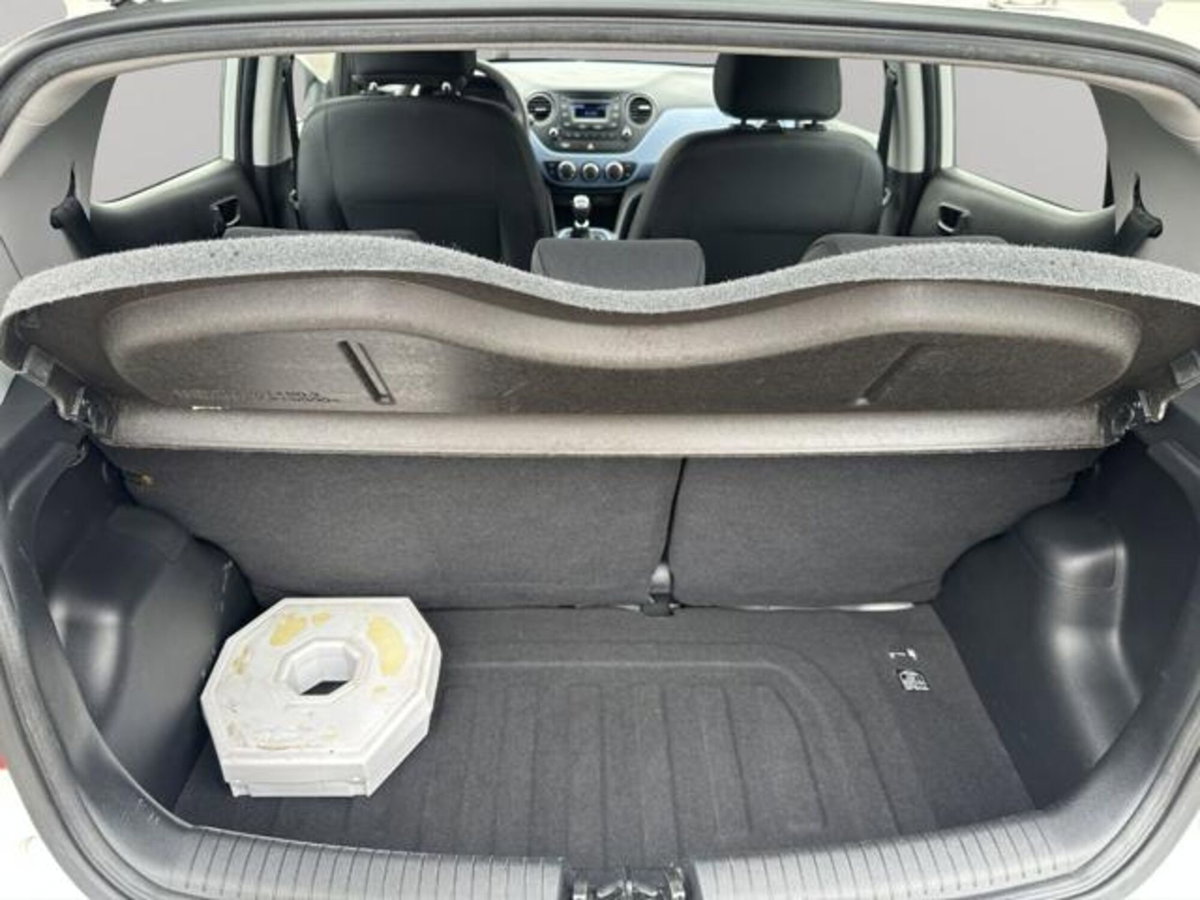 Hyundai i10 1.0 MPI Advanced (14)