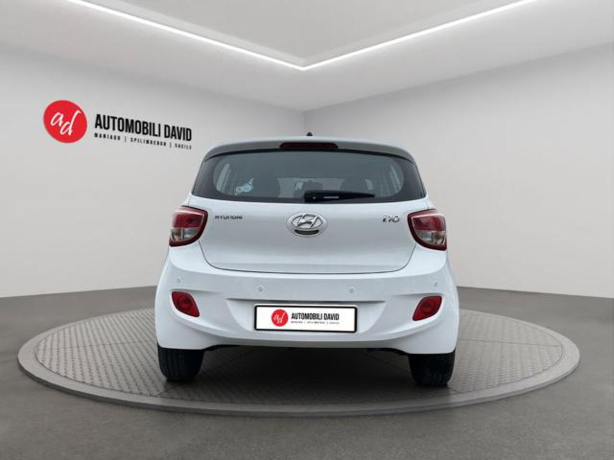 Hyundai i10 1.0 MPI Advanced (6)