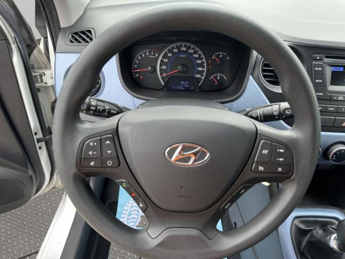 Hyundai i10 1.0 MPI Advanced (8)