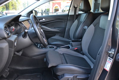 Opel Grandland 1.5 diesel Ecotec aut. Business Elegance (17)