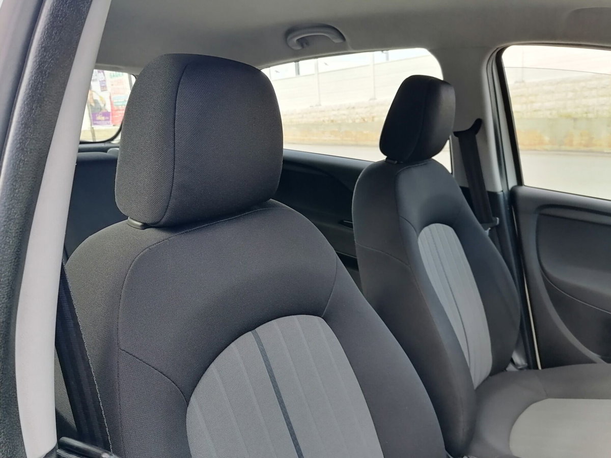 Fiat Punto 1.3 MJT II S&S 95 CV 5 porte Street (13)