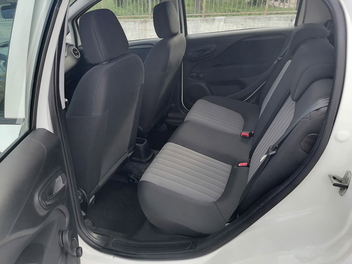 Fiat Punto 1.3 MJT II S&S 95 CV 5 porte Street (10)