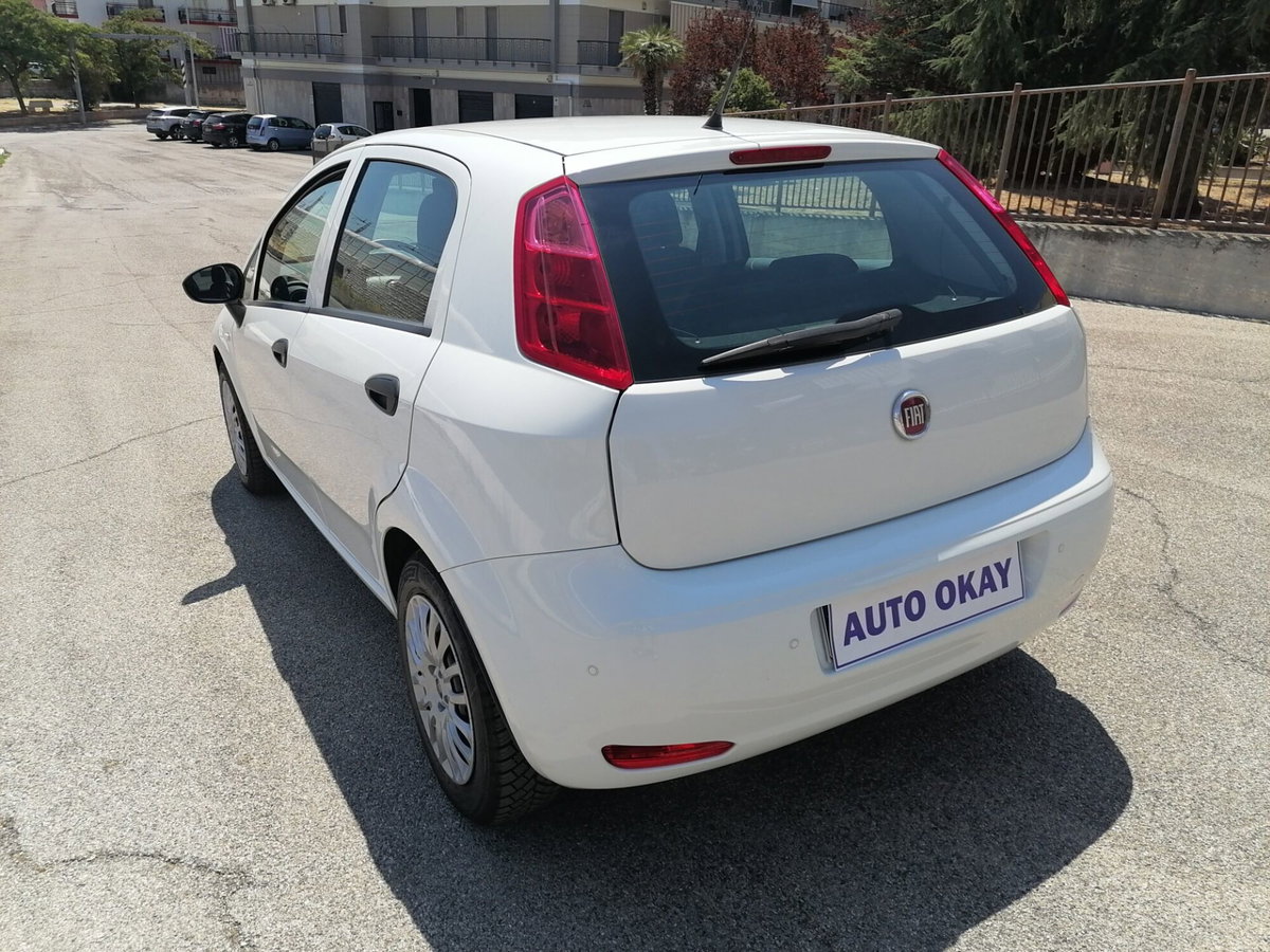 Fiat Punto 1.3 MJT II S&S 95 CV 5 porte Street (5)