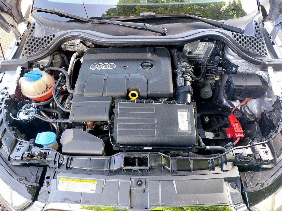 Audi A1 Sportback 1.4 TDI Admired (16)