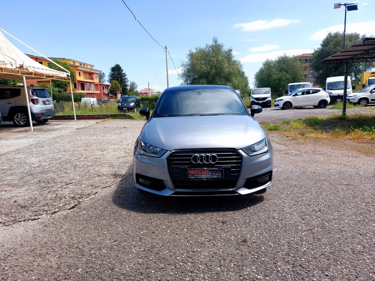 Audi A1 Sportback 1.4 TDI Admired (6)