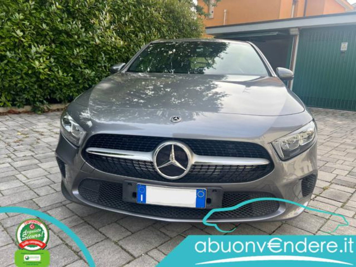 Mercedes-Benz Classe A Sedan 180 d Automatic 4p. Business (10)