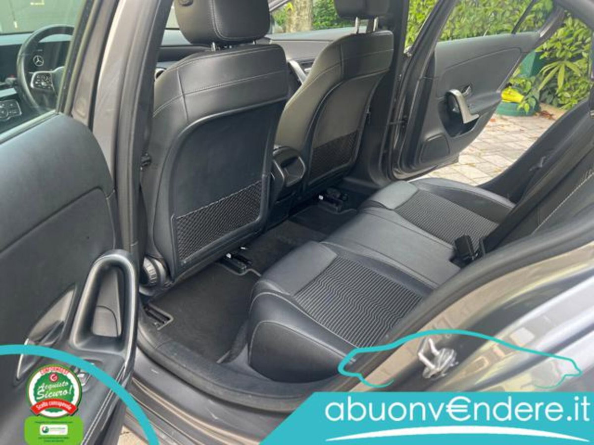 Mercedes-Benz Classe A Sedan 180 d Automatic 4p. Business (12)