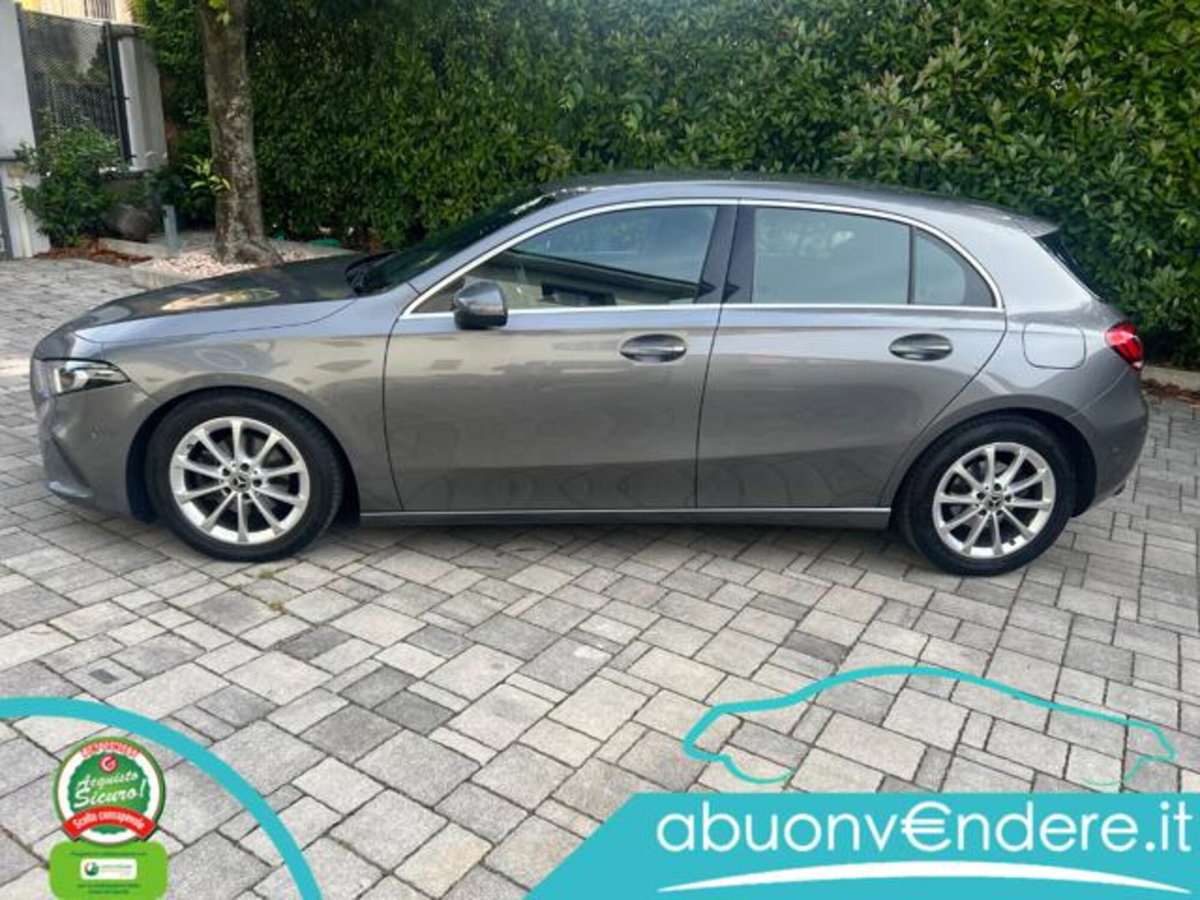 Mercedes-Benz Classe A Sedan 180 d Automatic 4p. Business (4)