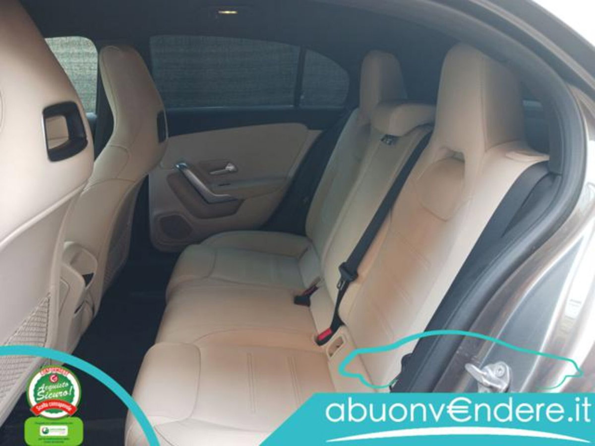 Mercedes-Benz Classe A 200 Executive (14)
