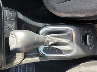 Jeep Renegade 1.5 Turbo T4 MHEV Limited (12)