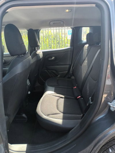 Jeep Renegade 1.5 Turbo T4 MHEV Limited (6)