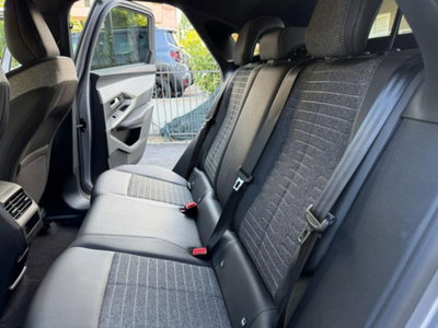 Peugeot 3008 1.2 hybrid Allure 145cv e-dcs6 (11)