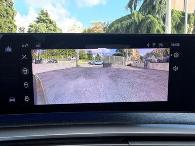 Peugeot 3008 1.2 hybrid Allure 145cv e-dcs6 (17)