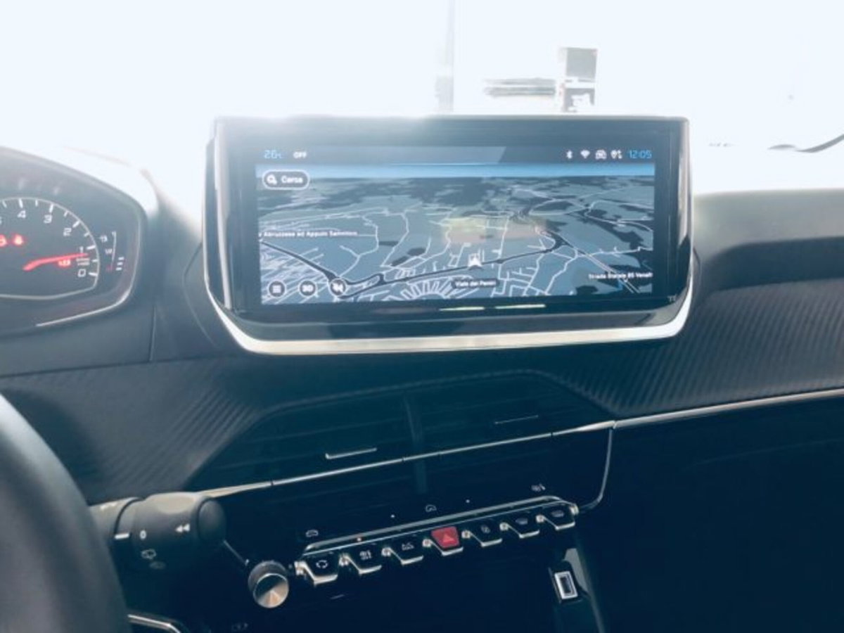 Peugeot 208 1.2 puretech Active s&s 75cv (11)