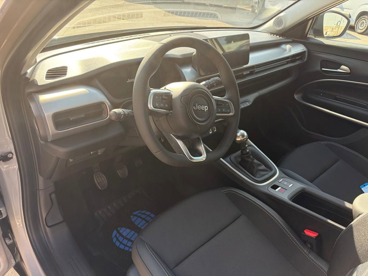 Jeep Avenger 1.2 turbo Summit fwd 100cv (9)