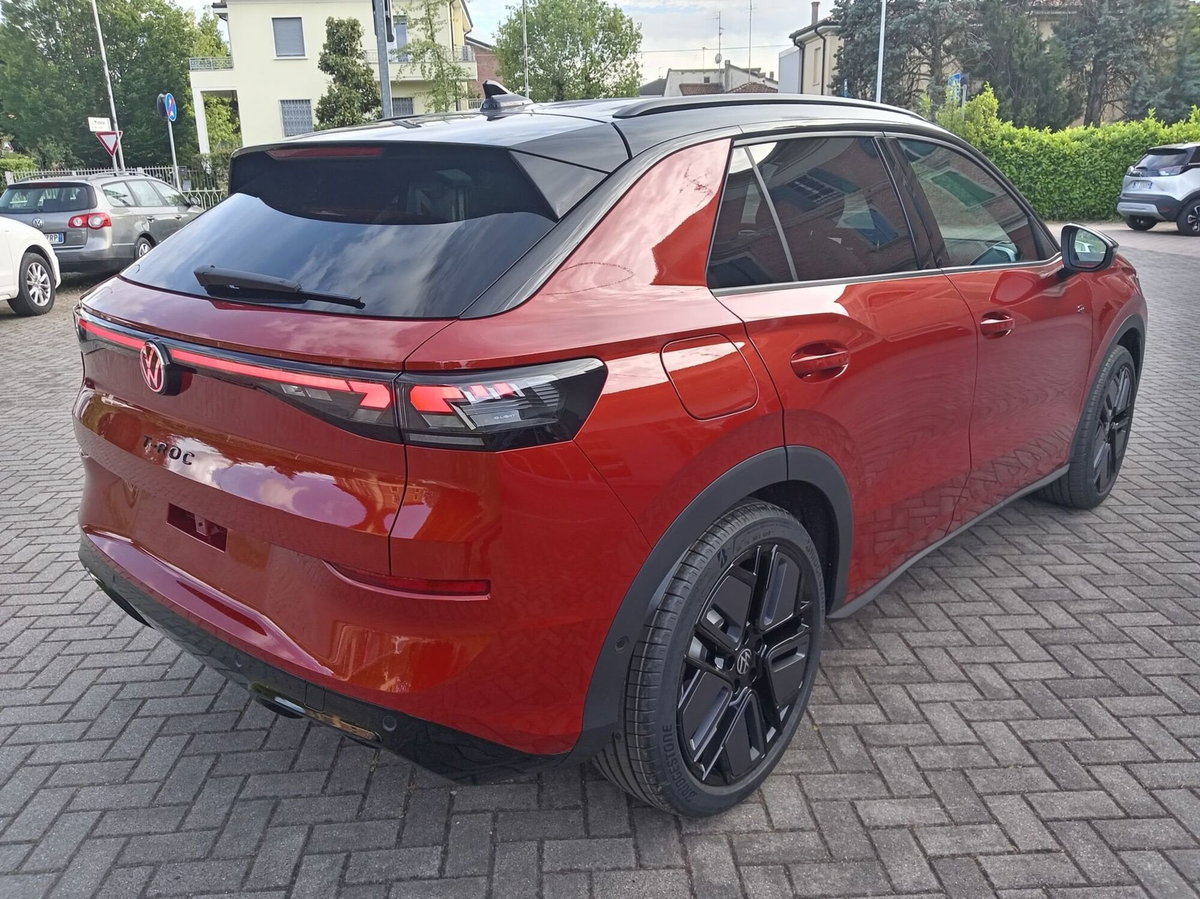 Volkswagen T-Roc 1.5 etsi R-Line 150cv dsg (12)