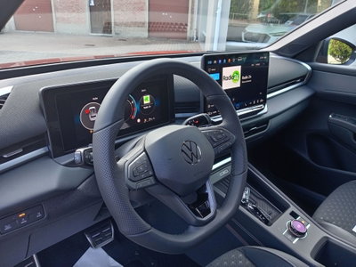 Volkswagen T-Roc 1.5 etsi R-Line 150cv dsg (16)