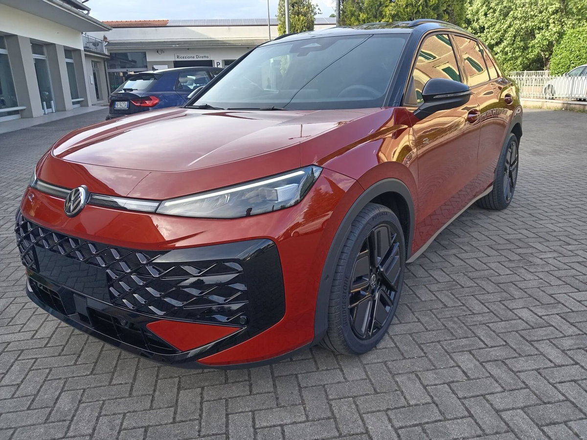 Volkswagen T-Roc 1.5 etsi R-Line 150cv dsg (5)