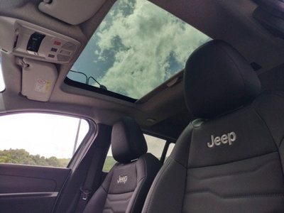 Jeep Avenger 1.2 turbo e-hybrid mhev Summit fwd 110cv edct6 (13)