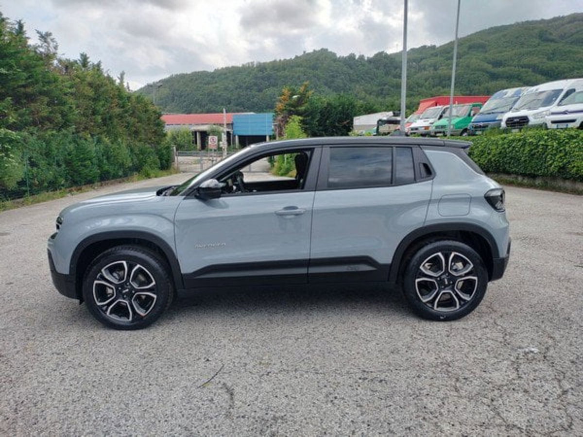Jeep Avenger 1.2 turbo e-hybrid mhev Summit fwd 110cv edct6 (5)