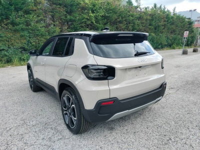 Jeep Avenger 1.2 turbo e-hybrid mhev Summit fwd 110cv edct6 (8)