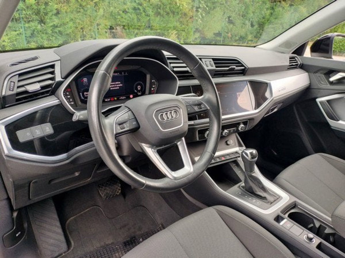 Audi Q3 35 TDI quattro S tronic Business Advanced (13)