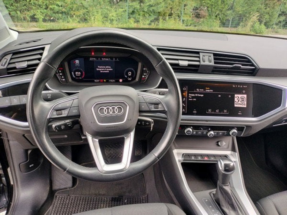 Audi Q3 35 TDI quattro S tronic Business Advanced (14)