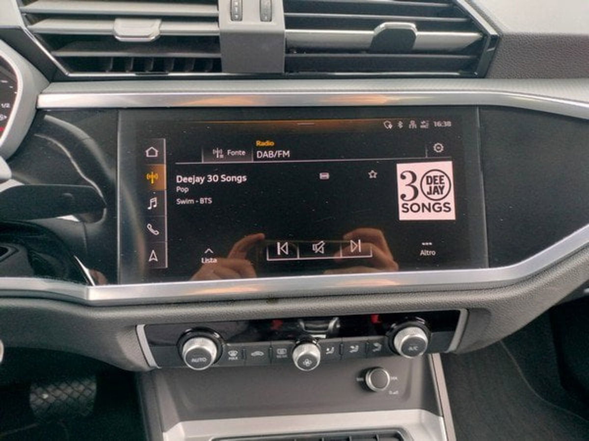 Audi Q3 35 TDI quattro S tronic Business Advanced (16)