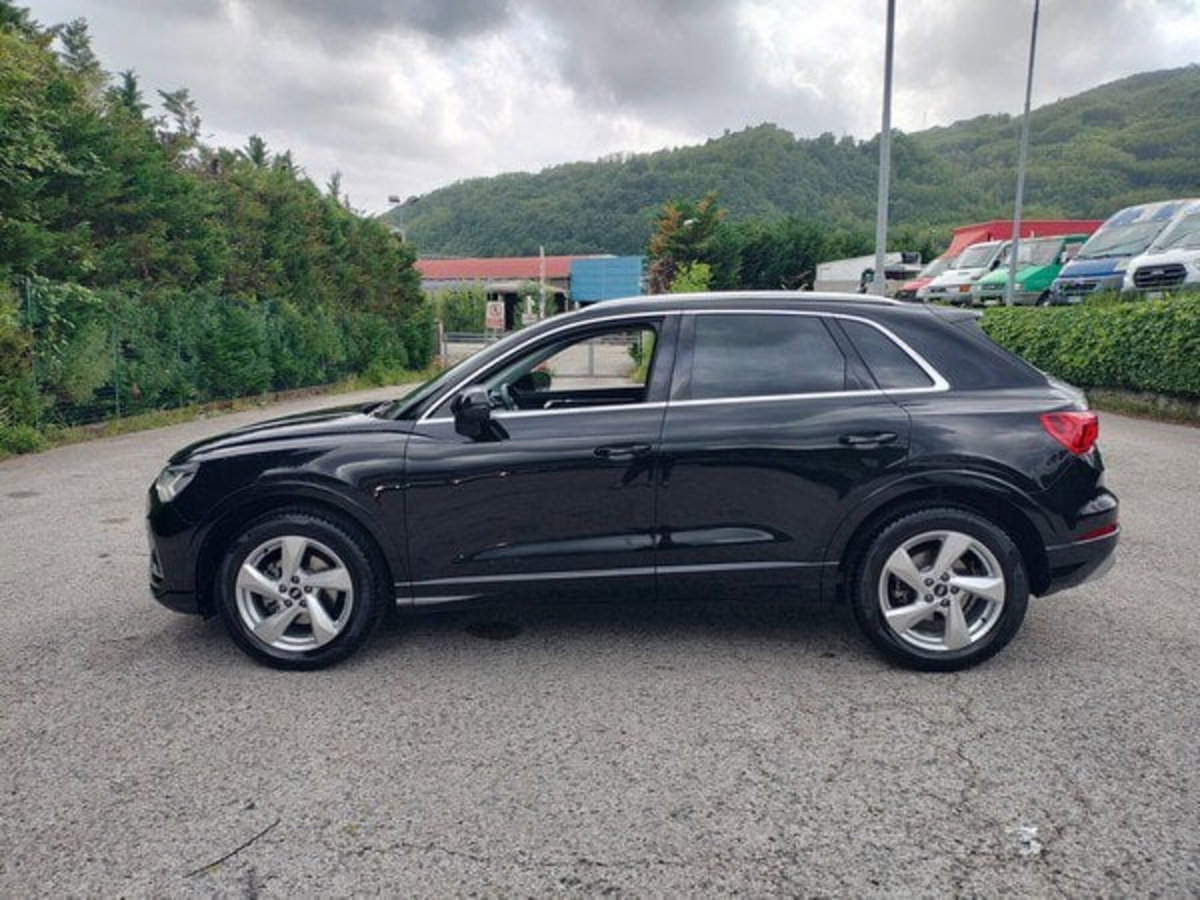 Audi Q3 35 TDI quattro S tronic Business Advanced (5)