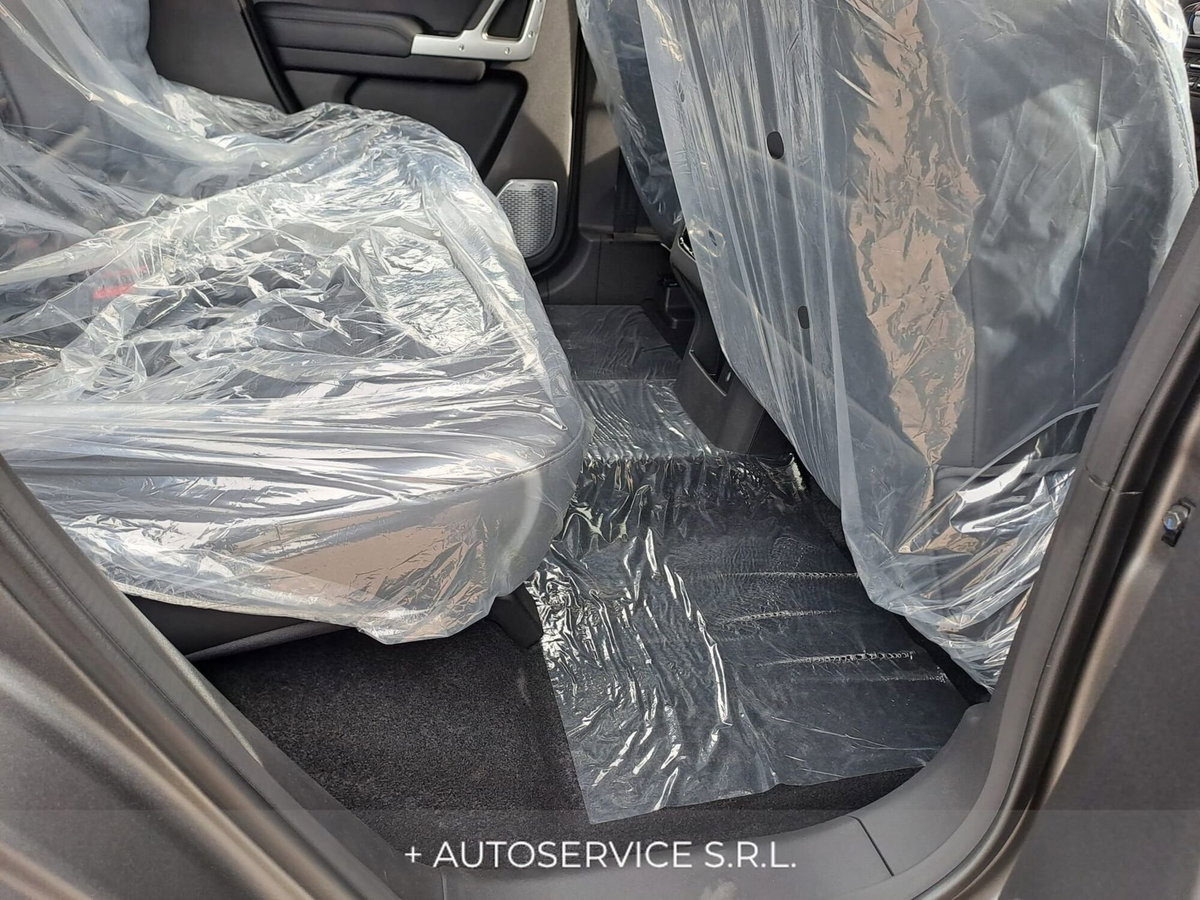 Emc 212 212 2.0 tdi Diesel 4wd 8at (16)