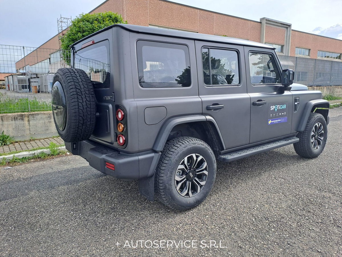 Emc 212 212 2.0 tdi Diesel 4wd 8at (5)