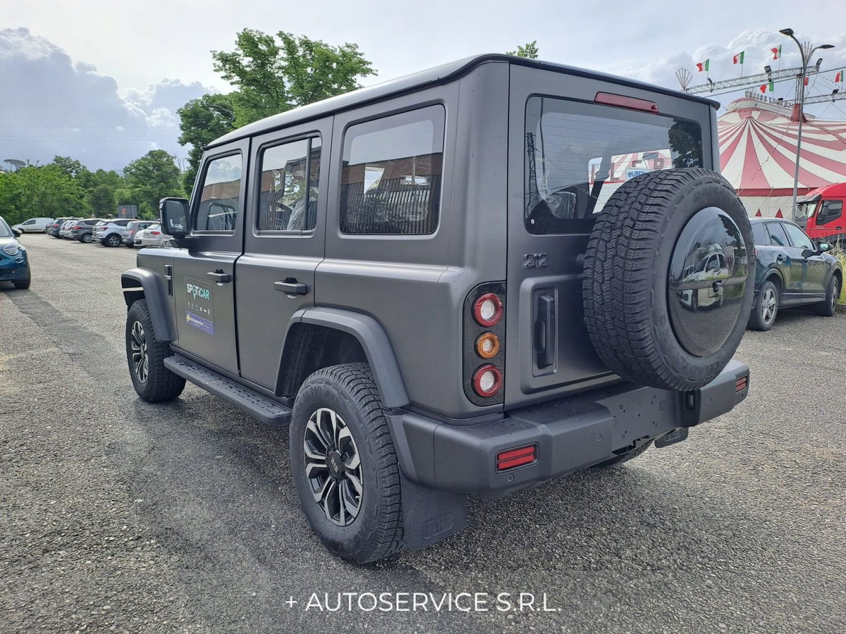 Emc 212 212 2.0 tdi Diesel 4wd 8at (7)