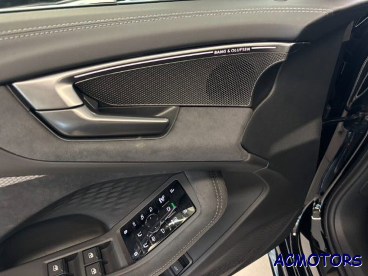 Audi S5 Avant 3.0 tfsi mhev+ sport attitude quattro 367cv s-tronic (10)