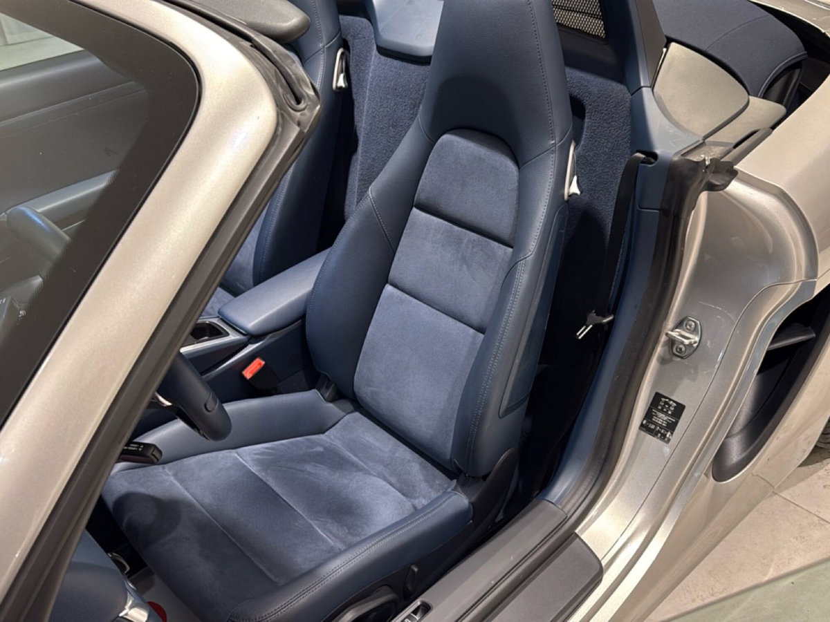 Porsche Boxster 2.7 (3)