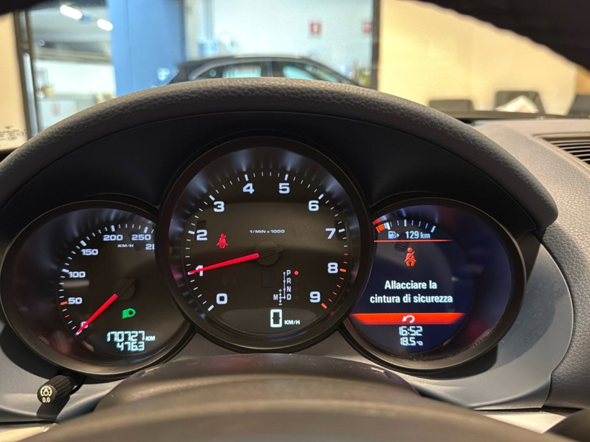 Porsche Boxster 2.7 (8)