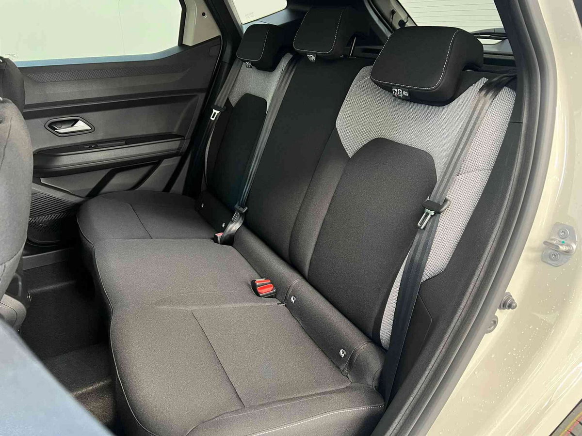 Dacia Duster 1.8 hybrid Journey 155cv auto (15)