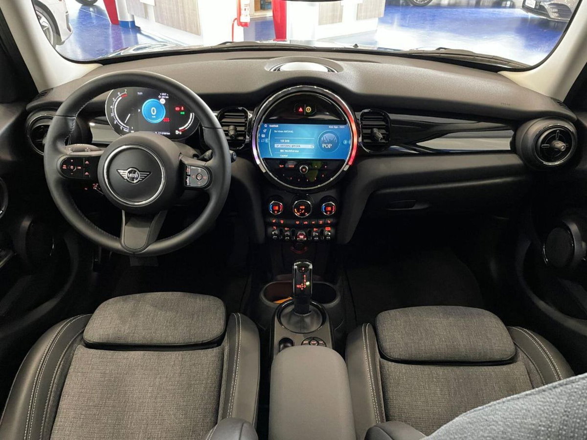 MINI Mini 1.5 Cooper 5 porte (11)