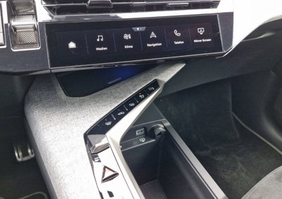 Peugeot 3008 1.2 hybrid GT 145cv e-dcs6 (14)