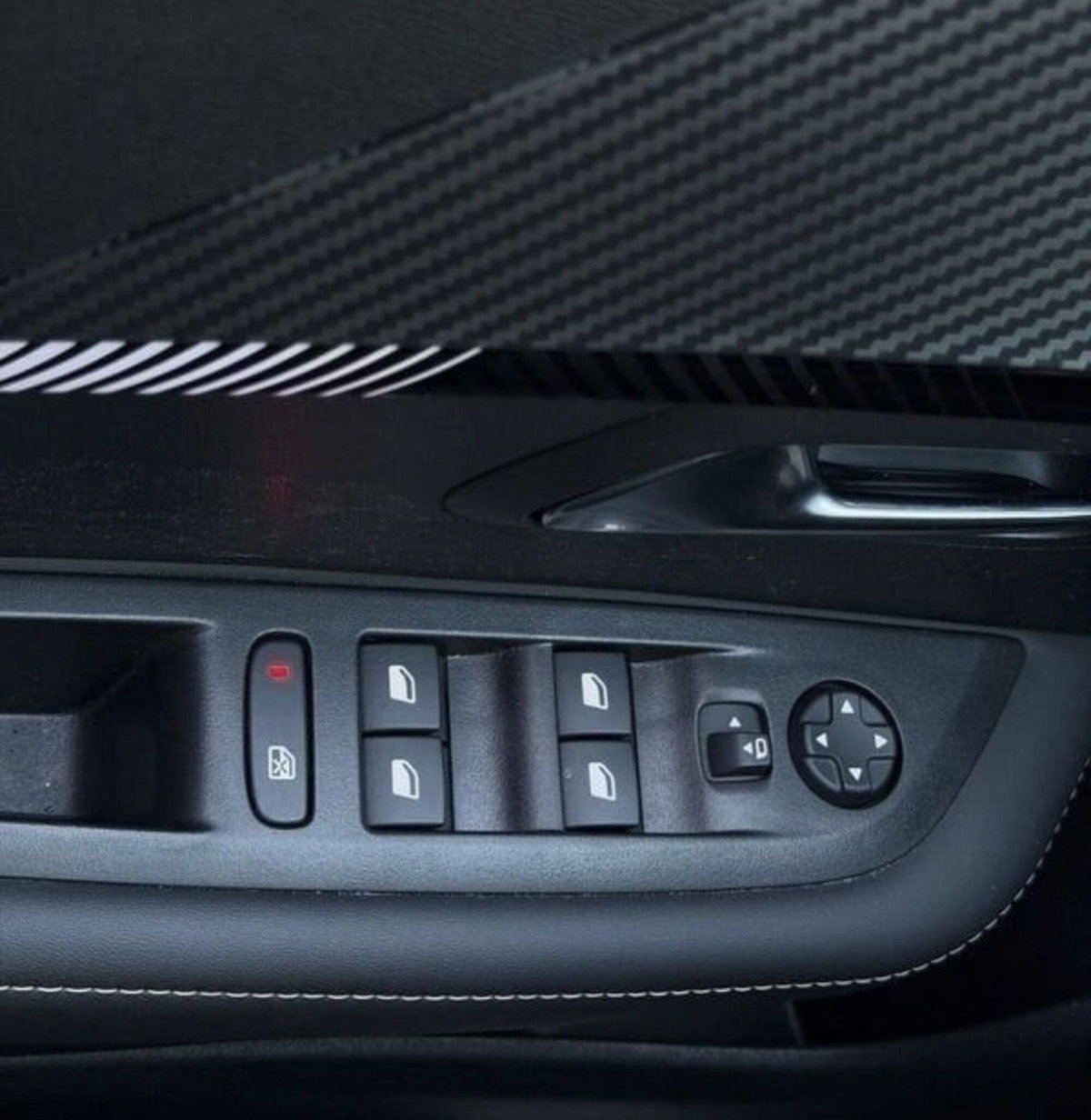Peugeot 208 PureTech 100 Stop&Start 5 porte Allure (11)