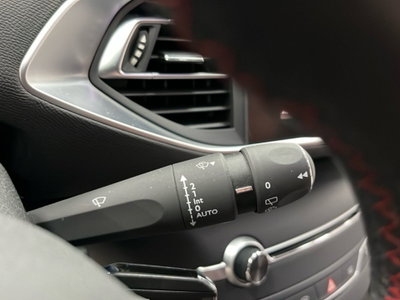 Peugeot 308 BlueHDi 130 S&S EAT8 GT Line (20)