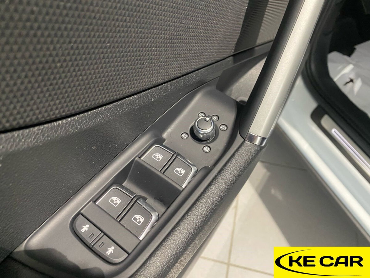 Audi Q2 Q2 30 TFSI (15)