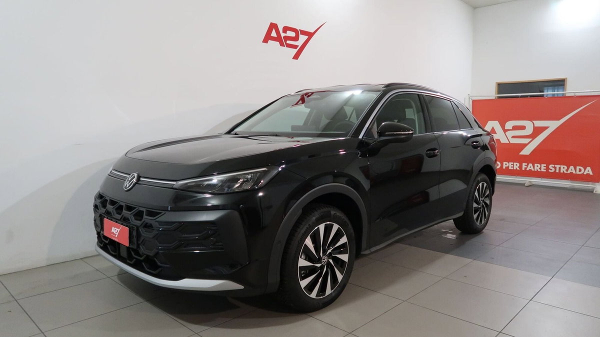 Volkswagen T-Roc 1.5 etsi Life 115cv dsg (18)