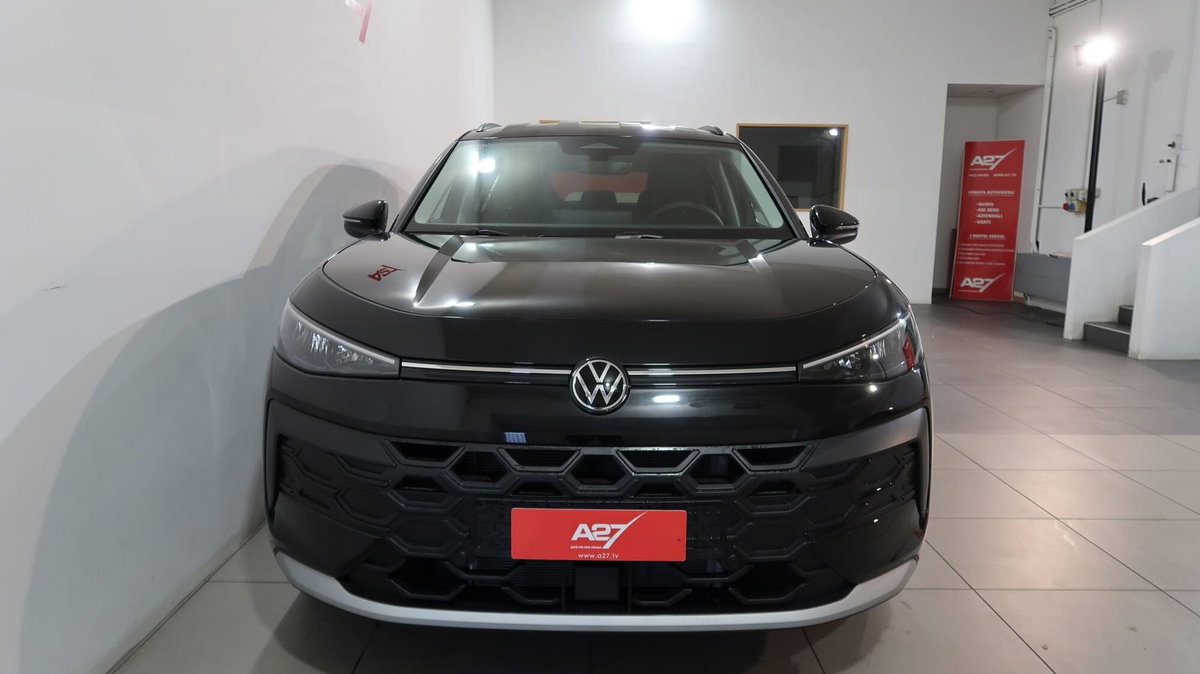 Volkswagen T-Roc 1.5 etsi Life 115cv dsg (7)