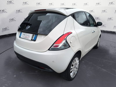 Lancia Ypsilon 1.2 69 CV Argento (6)