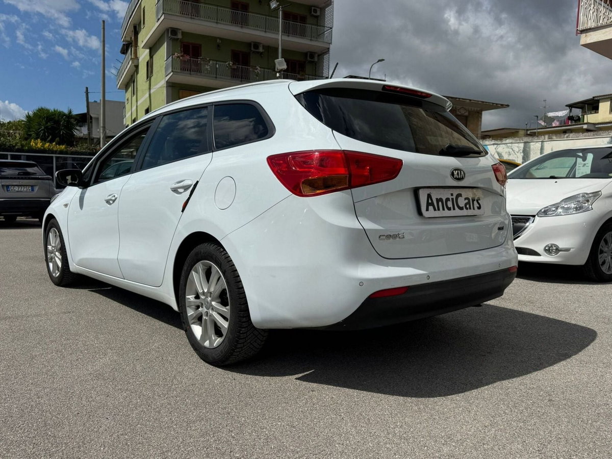 Kia cee'd Sport Wagon 1.6 CRDi 110 CV SW Cool (14)