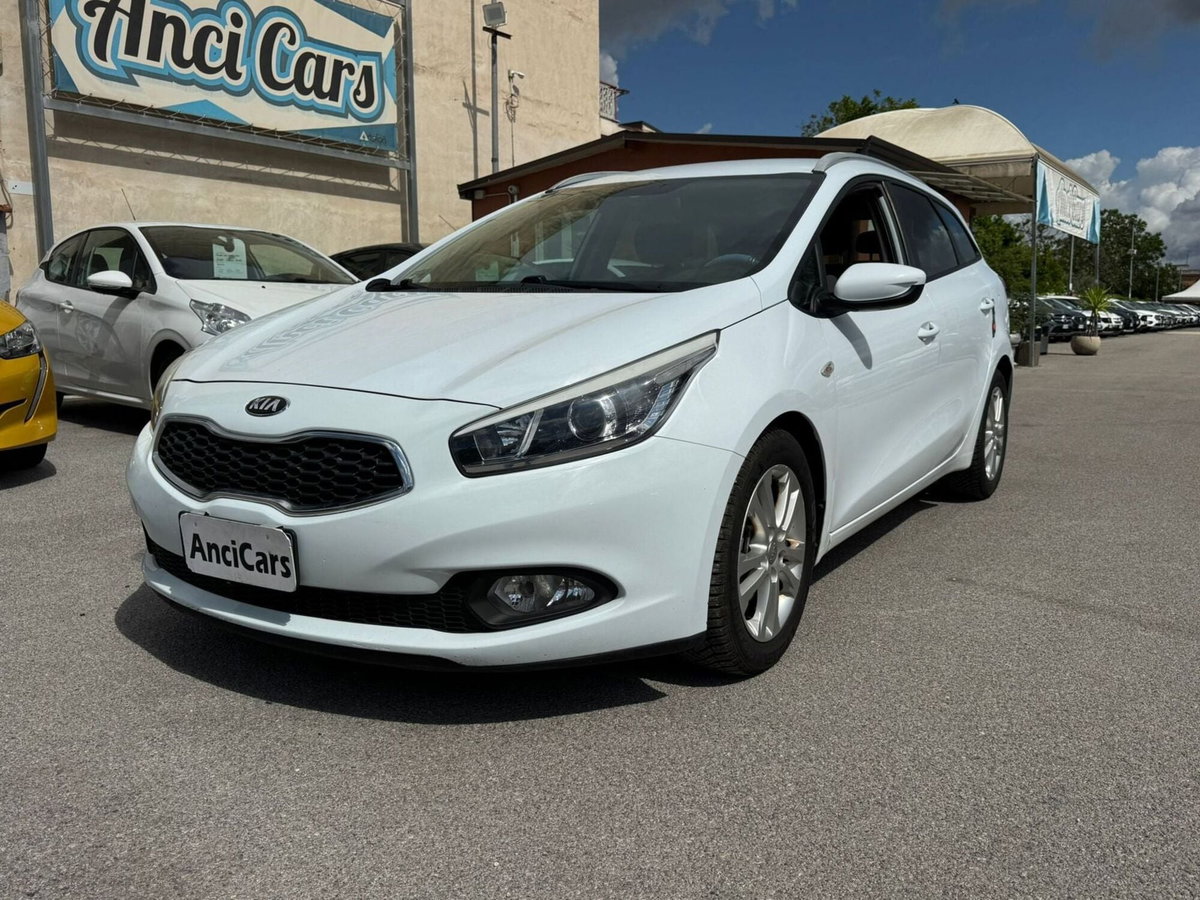 Kia cee'd Sport Wagon 1.6 CRDi 110 CV SW Cool (2)