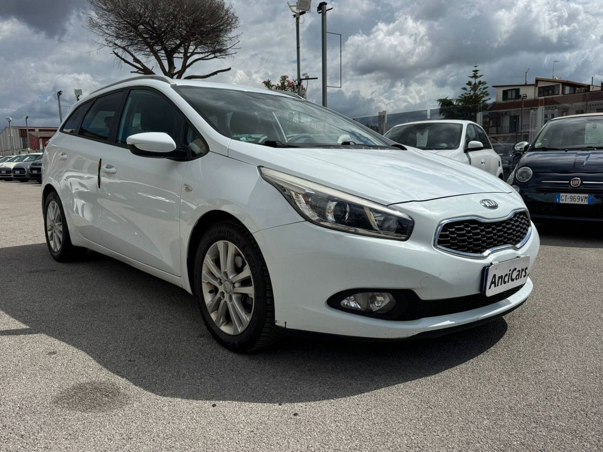 Kia cee'd Sport Wagon 1.6 CRDi 110 CV SW Cool (3)