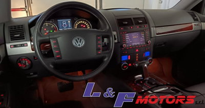 Volkswagen Touareg V6 TDI DPF tiptronic (14)